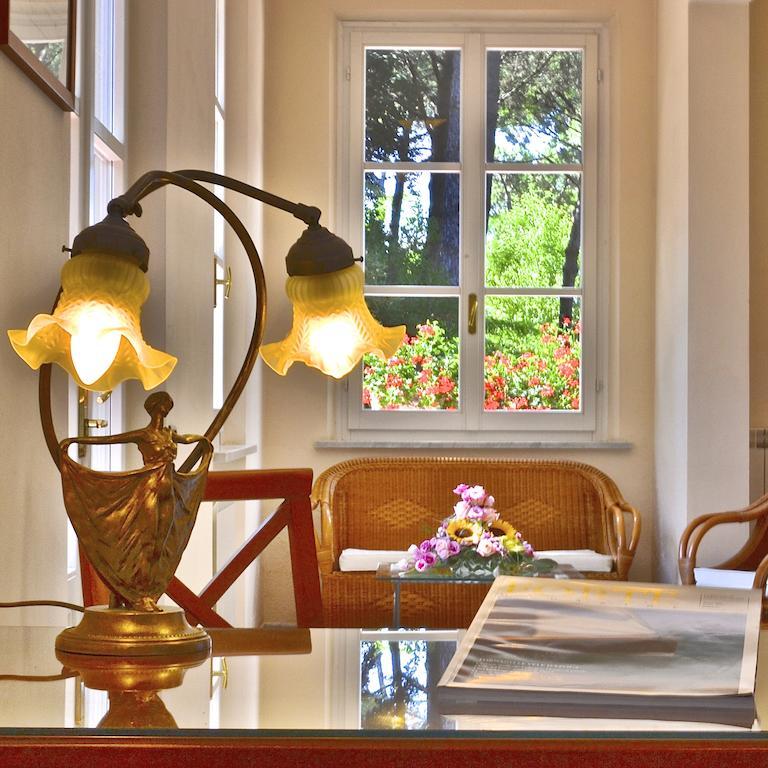 Hotel Villa Fiorisella Marina di Massa Ngoại thất bức ảnh