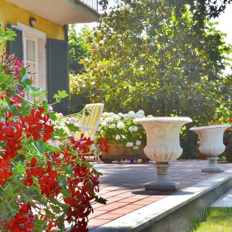 Hotel Villa Fiorisella Marina di Massa Ngoại thất bức ảnh